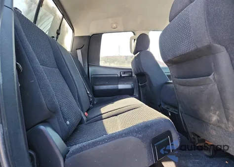 2010 Toyota Tundra Double Cab Sr5 z USA, uszkodzony, nr VIN 5TFUY5F16AX102046